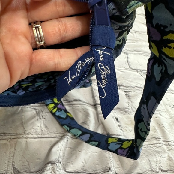 Vera Bradley Indigo Pop Quilted Cotton Crossbody Excellent Pre-Owned Condition - Picture 14 of 16
